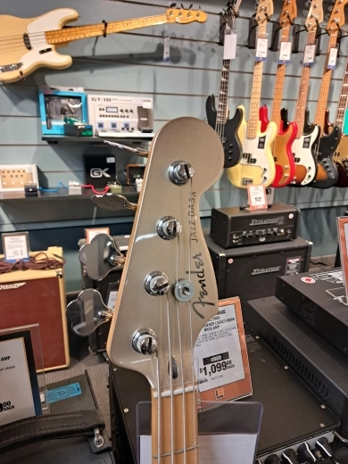 Fender 75th Anniversary Jazz Bass 3